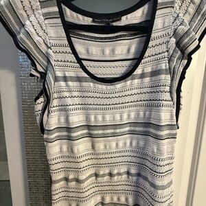 White House Black Market Textured Black and White Top size medium